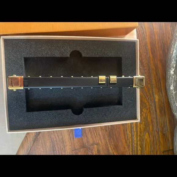 BRAND NEW Louis Vuitton Monogram Petite Malle iPhone Case 7/7S - Picture 11 of 11